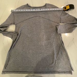 Lululemon long sleeve women shirt with side slits flowy